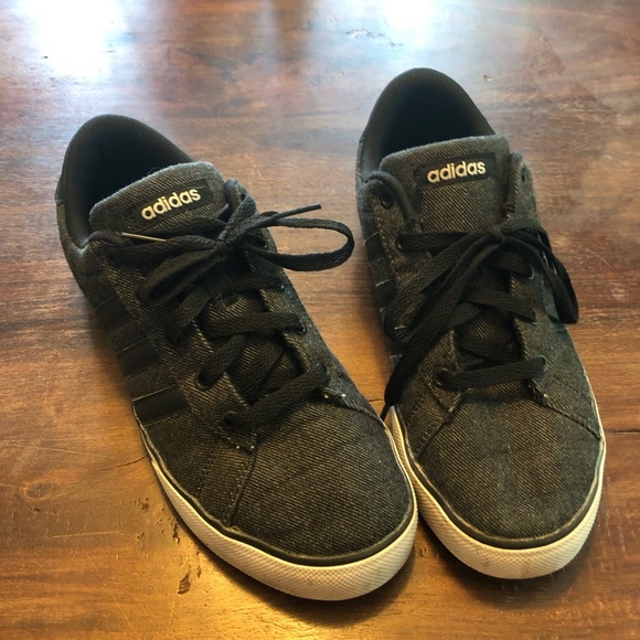 Adidas Flat bottom sneakers !!!! - Picture 2 of 5